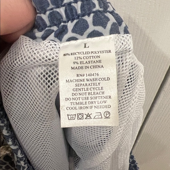 FAHERTY Beacon Trunk 7” Inseam Fishscale Batik Blue Mens Size Large - Picture 8 of 8